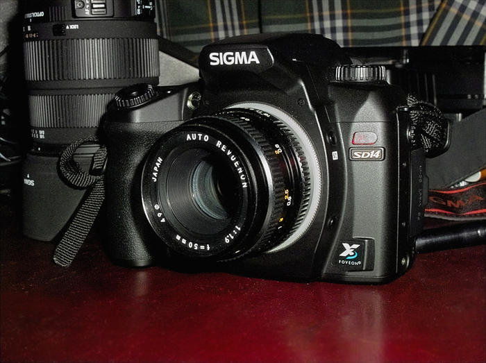 Revuenon 50-1.9.jpg
