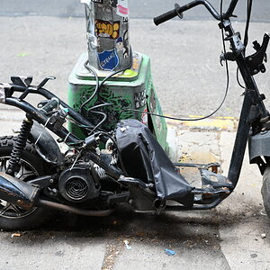 NYC_St_Abandoned_bike_2023.jpeg