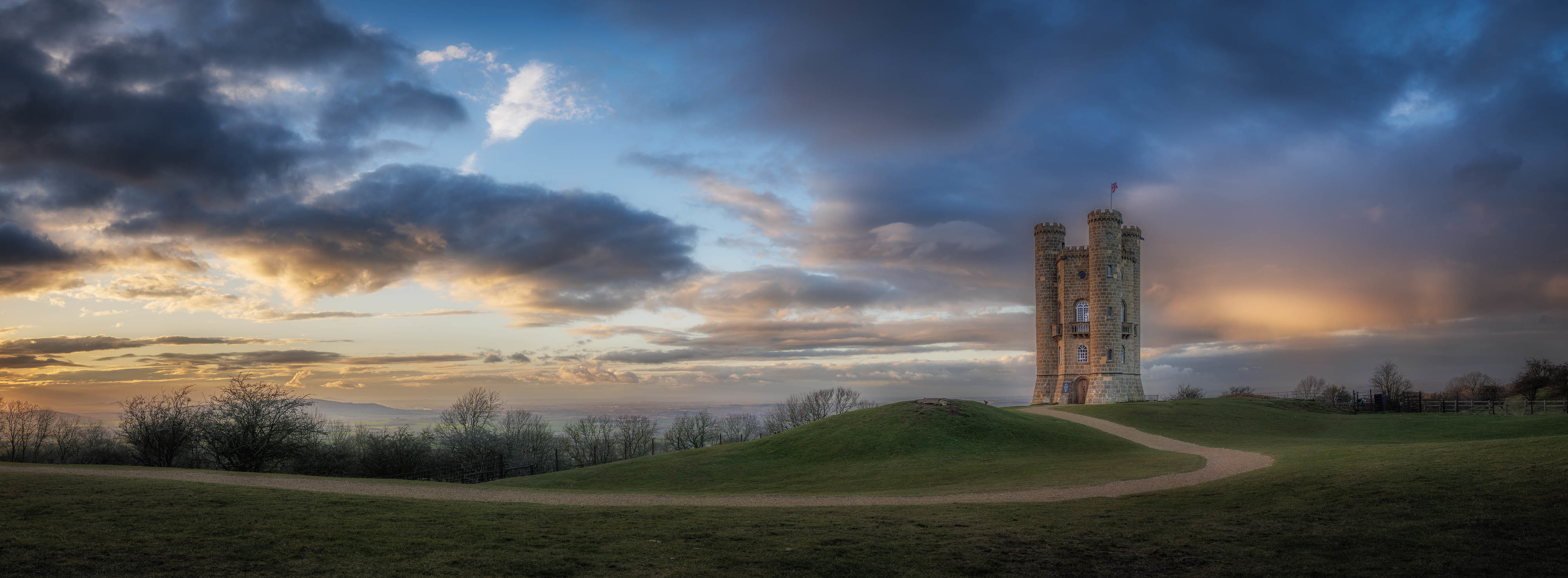 Dusk Settles Over Broadway Tower