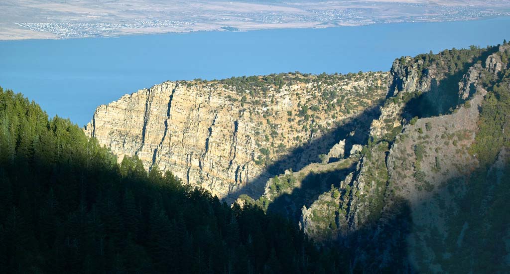 mountainlake.jpg
