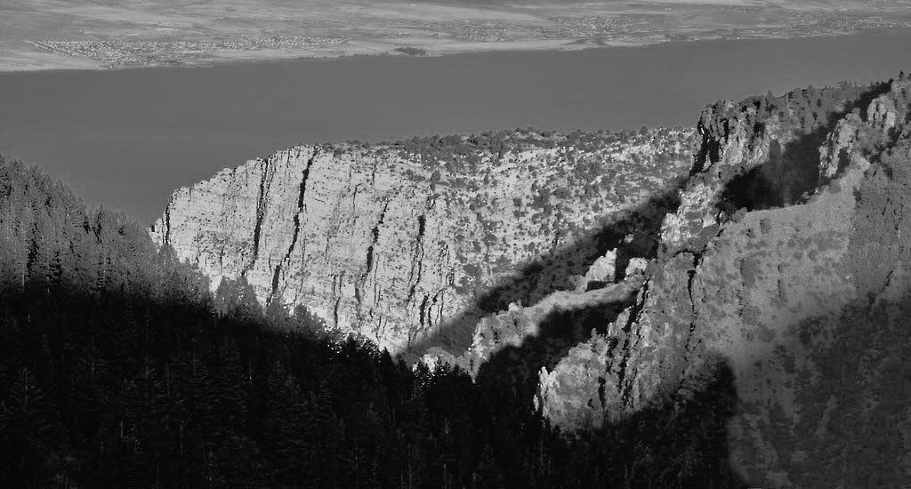 mountainlake.jpg