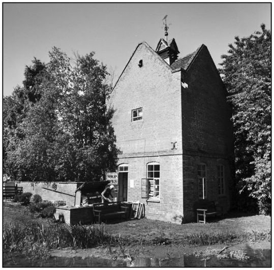 Shop127.jpg